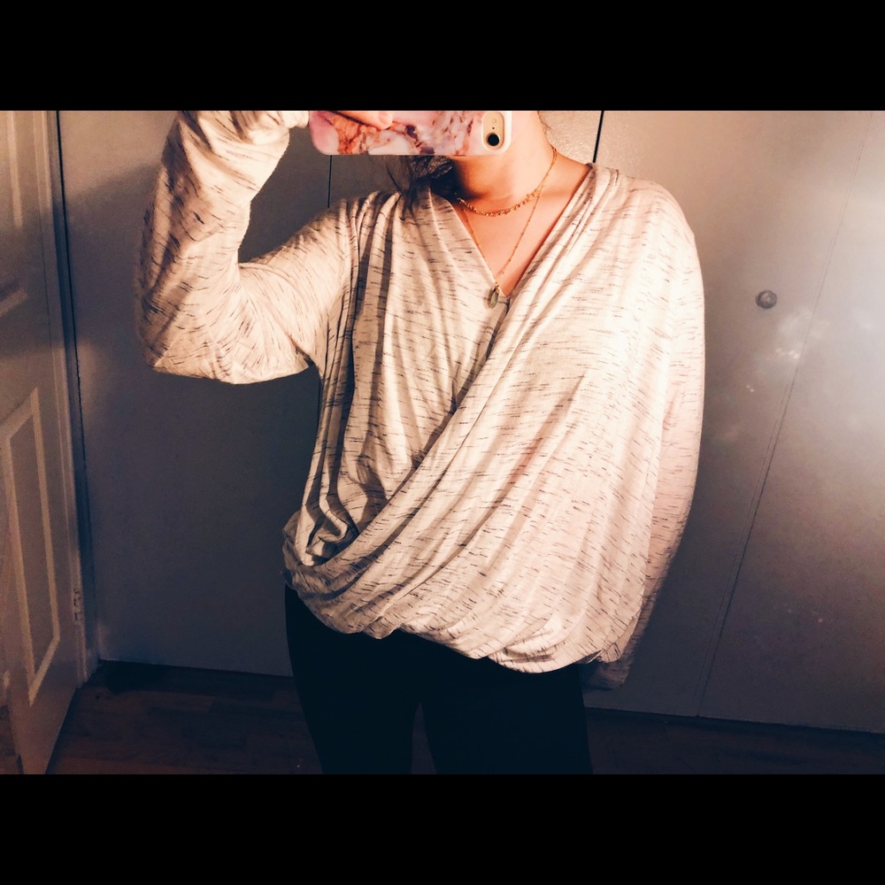 grey and white twist long sleeve